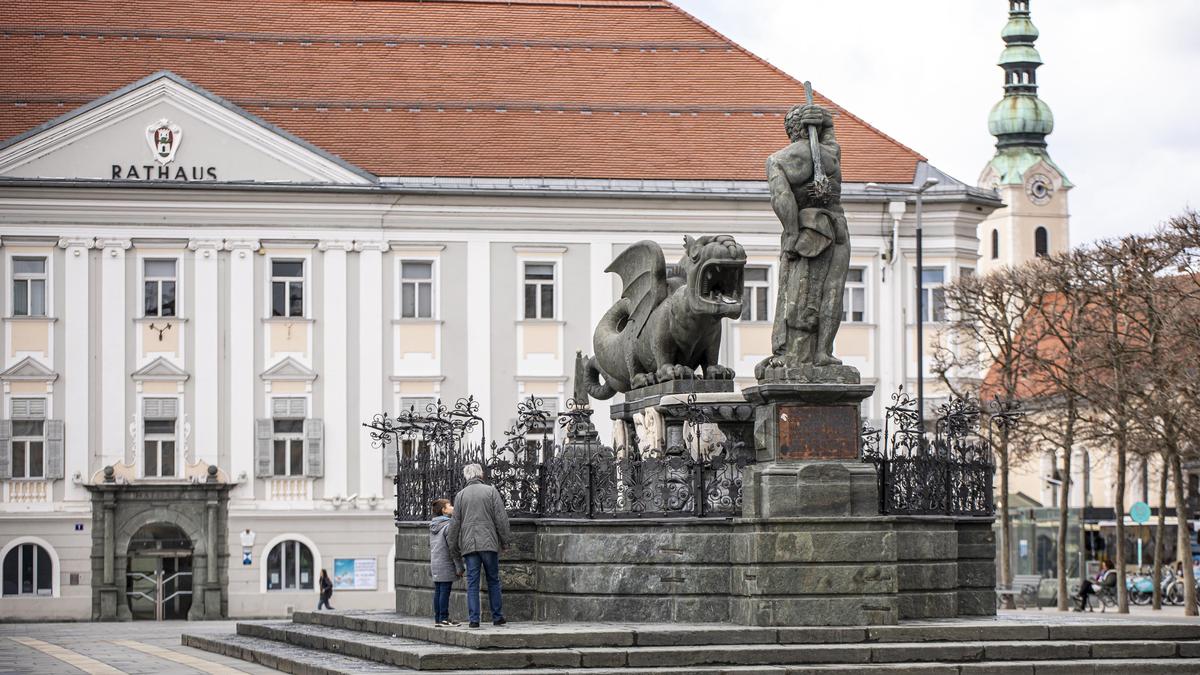 Landeshauptstadt weiterhin ohne sauberes Trinkwasser.