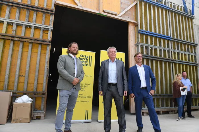 Gruppenbild der Verantwortlichen.