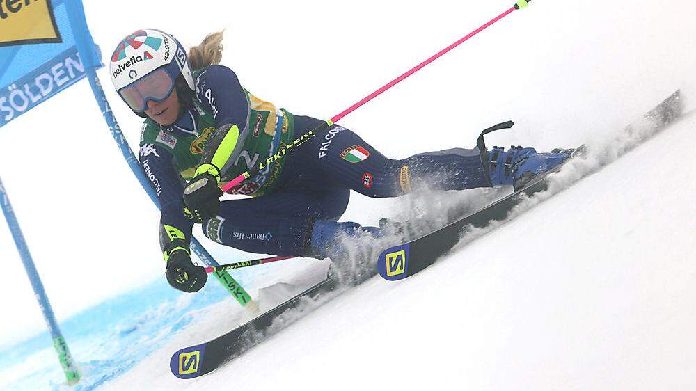 Marta Bassino führt im ersten Durchgang des Weltcup-Auftakts in Sölden