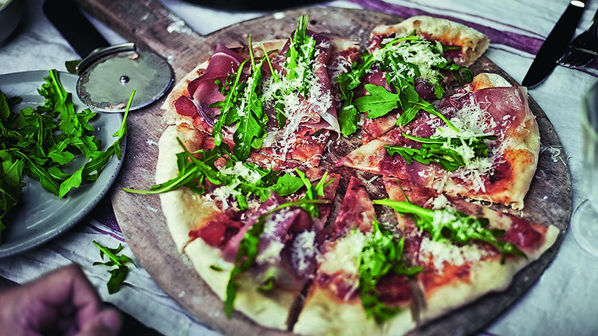 Grillrezepte Bella Italia zuhause So gelingt die Pizza vom Grill