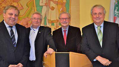 Werner Gutzwar (re.) dankte Emanuel Hluszik, Franz Majcen und Josef Rath (von links)