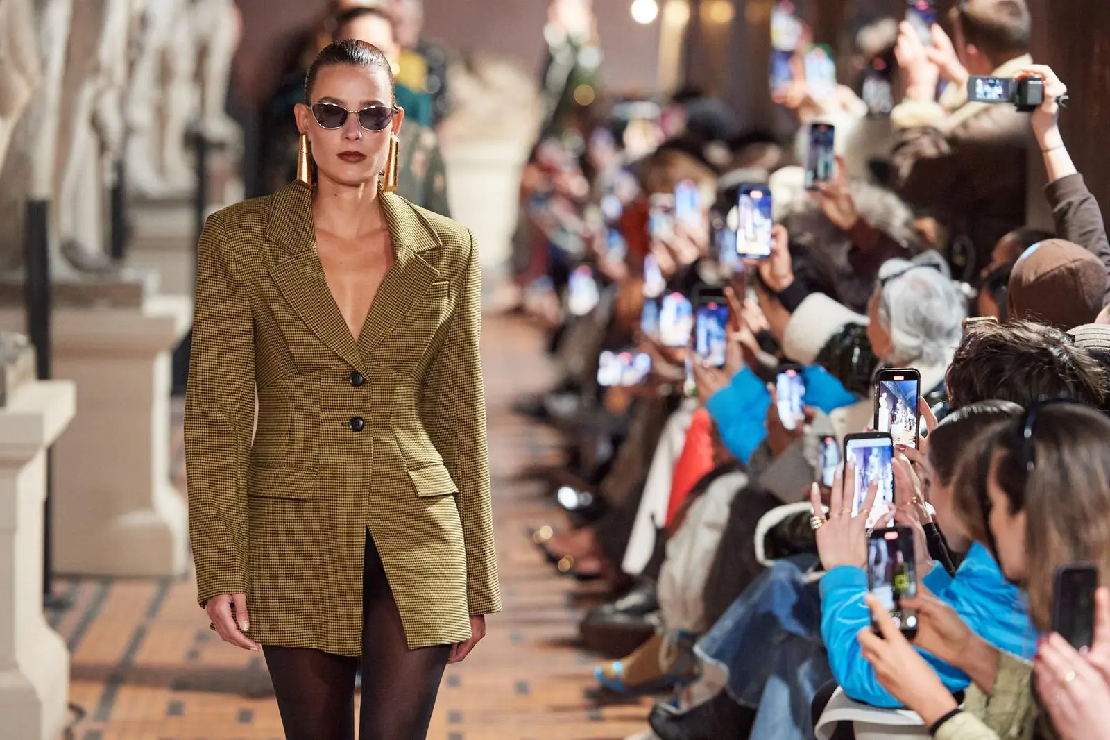 Am Laufsteg von Gestuz waren Oversized-Blazer im Trend