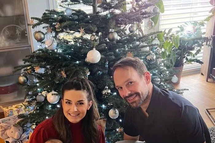 Für KAC-Crack Tommy Koch und seine Ivana war es ein ganz besonderes Weihnachten, "weil es die ersten Weihnachten für uns als Eltern waren".