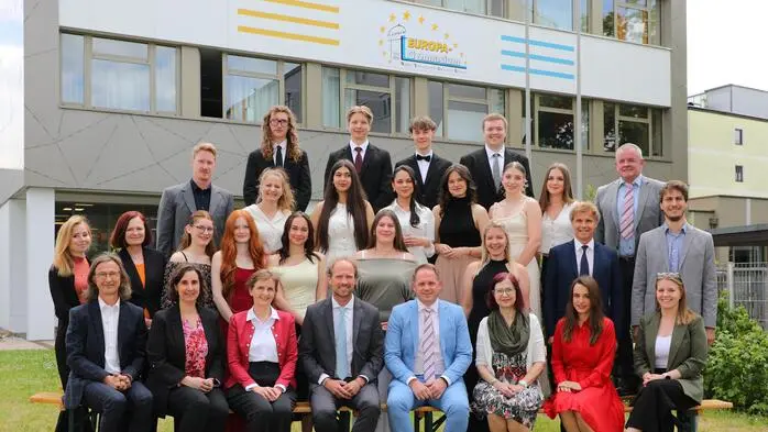 Die Schülerinnen und Schüler der 8A-Klasse