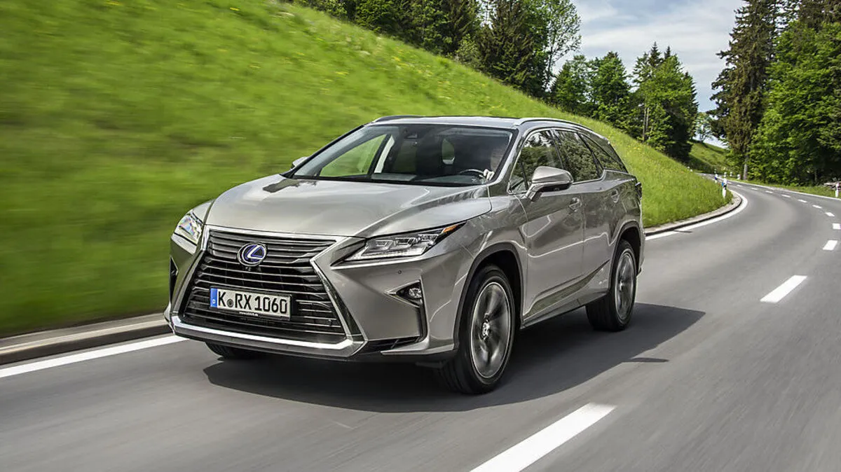 Der Lexus RX450h streckt sich zum Siebensitzer