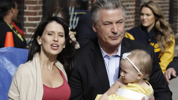 Hilaria mit Ehemann und Tochter Carmen Gabriela