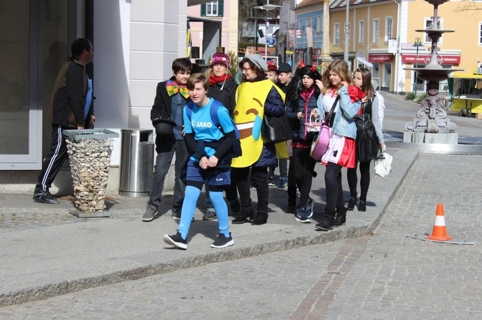 Klicken Sie sich durch die weiteren Bilder!