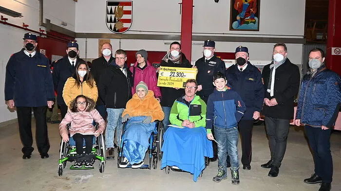 Spendenübergabe im Rüsthaus der FF St. Paul