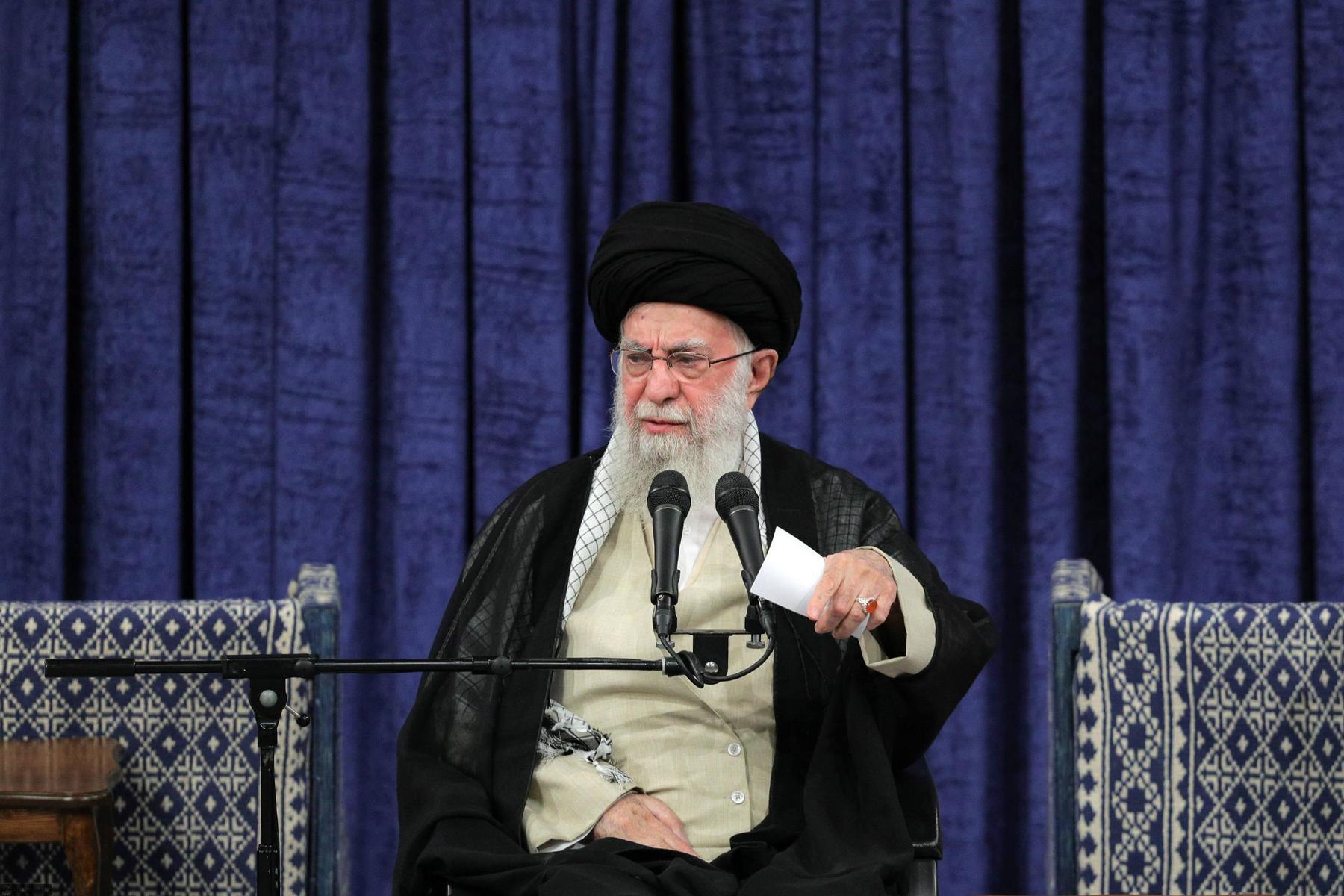 Tod von Ismail Haniyeh: Khamenei droht Israel mit „harter Bestrafung“