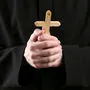 Der Priester war bereits Ende Mai von der Diözese dienstfrei gestellt worden