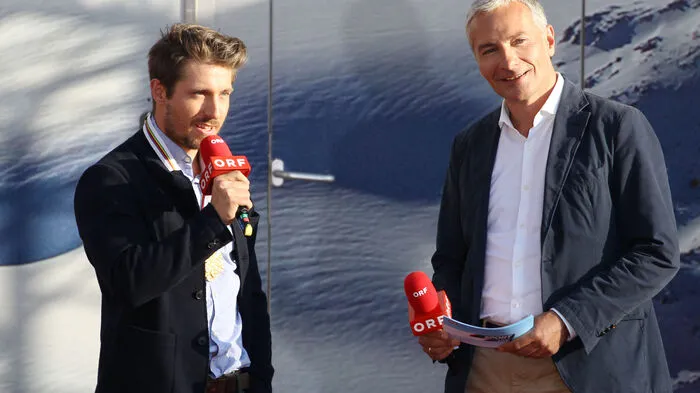 Auch Marcel Hirscher stellte sich bei der ÖSV-Ehrung in Salzburg den Fragen von Rainer Pariasek. Klicken Sie sich durch die weiteren Bilder.