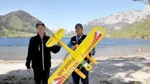 Obmann Volker Schreiegg und Kassier Gerhard Köfler vom Veranstalter IGE Salzkammergut (v. r.)