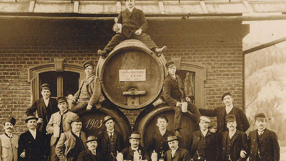 Auch wenn es hier nicht so scheint: Die Belegschaft der Brauerei Grünhübl hatte harte Arbeitsbedingungen zu verkraften. 