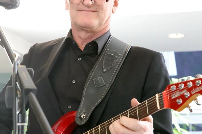 Für den musikalischen Aufputz sorgte Wolfgang Wernisch. 