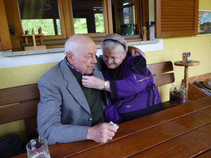 Pepi Heußerer mit seiner Frau, ein Jahr vor seinem Tod. Sie waren fast 60 Jahre lang verheiratet