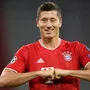 Robert Lewandowski setzte sich gegen Lionel Messi und Cristiano Ronaldo durch.