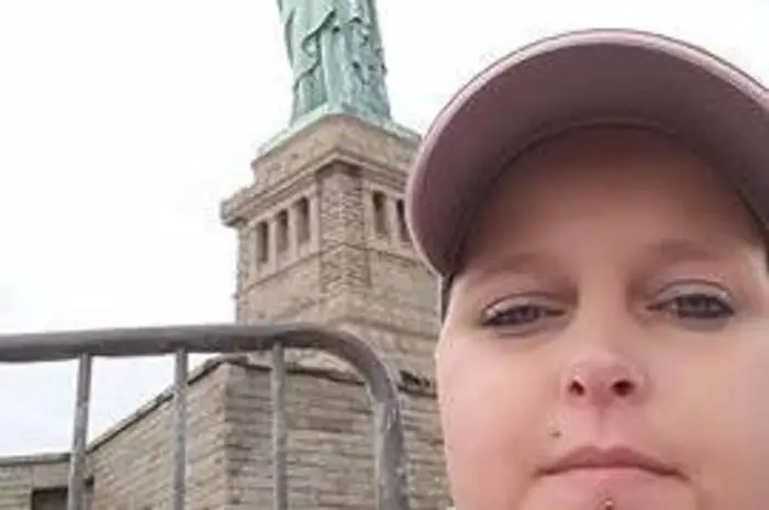 Auch ein absolutes Must-do in New York: Ein Selfie mit der Freiheitsstatue