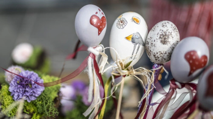 Ein riesiges Osternest mit einem Durchmesser von 23 Meter, dutzende Aussteller und ein großes Kinderprogramm machen den Neuen Platz in Klagenfurt in diesem Jahr zum größten Ostermarkt des Alpen-Adria-Raumes.