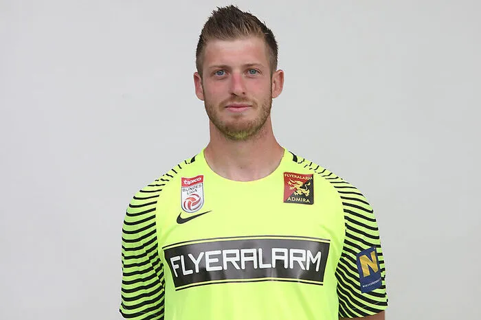 Manuel Kuttin, geboren am 17. Dezember 1993 Vereine als Profi: Admira Wacker Spiele für Admira (vor der Saison): 50