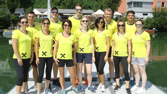 Bei der siebten Firmenruderregatta traten im Völkermarkter Stausee zehn Firmen mit 14 Vierer-Ruderbooten gegeneinander an.