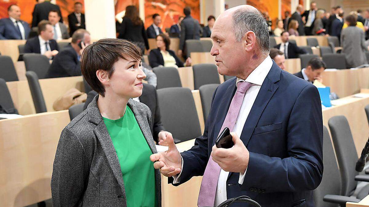 Nationalratspräsident Wolfgang Sobotka (ÖVP) mit der grünen Klubobfrau Sigrid Maurer