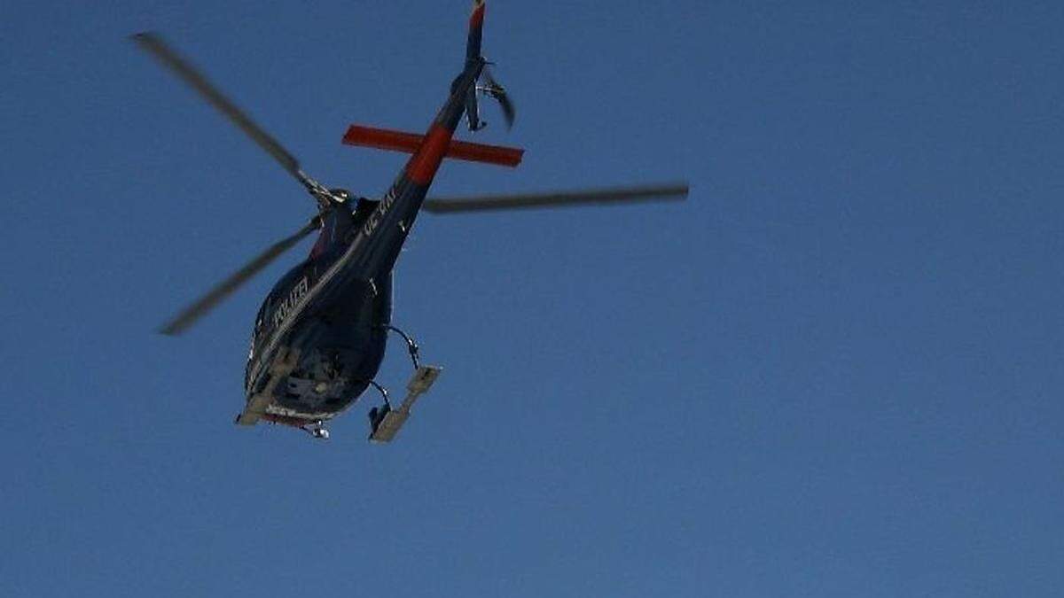 Auch ein Polizeihubschrauber beteiligte sich an der Suche