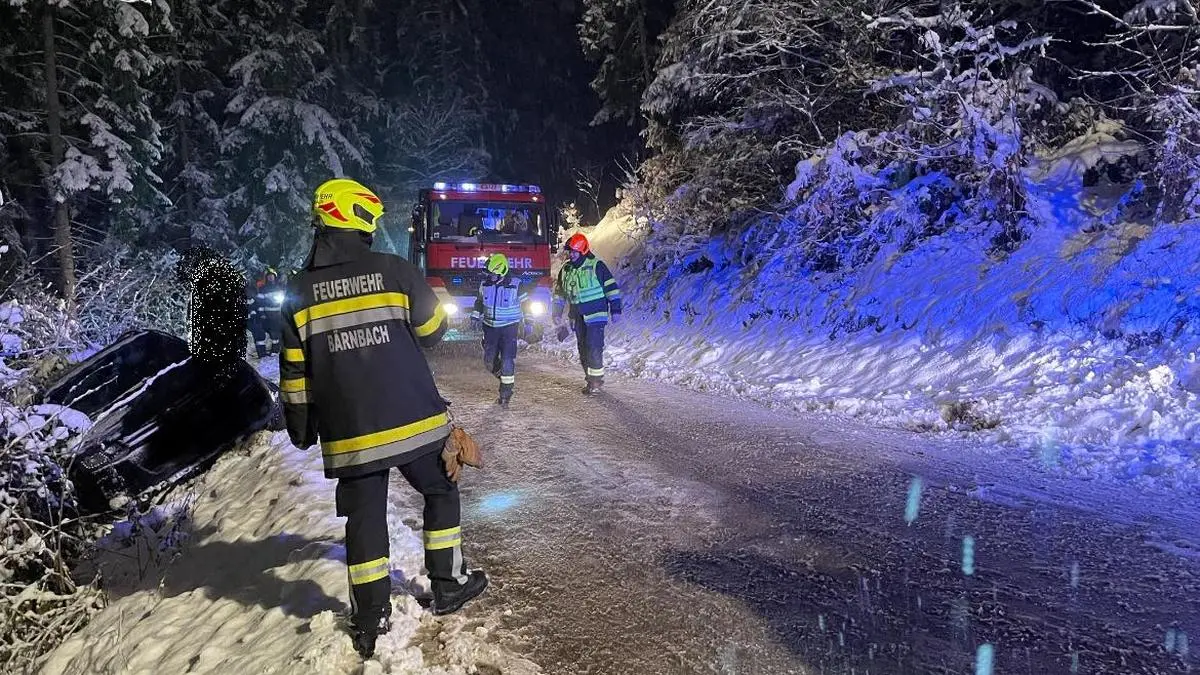 Am Dienstagabend musste die FF Bärnbach ein Fahrzeug bergen