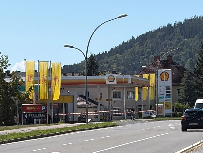 Auch die Shell-Tankstelle an der Umfahrungsstraße war wegen des Stromausfalls gesperrt