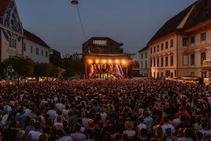 D Open Air am Karmeliterplatz findet zum dritten Mal statt