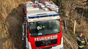 Der Waldbrand im Bereich des Bundesheer-Schießplatzes Ortnerhof forderte Einsatzkräfte von Feuerwehr, Bundesheer, Polizei und Rettung 