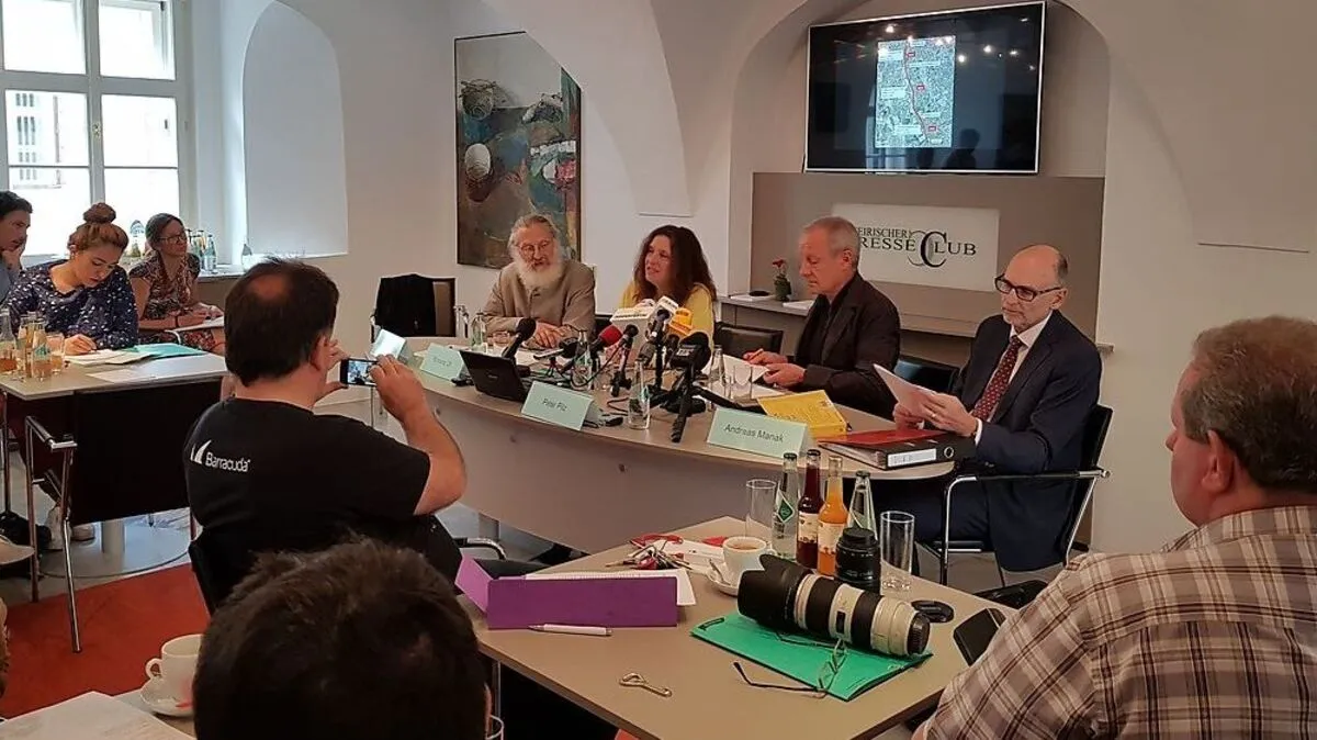 Aufsehen erregende Pressekonferenz