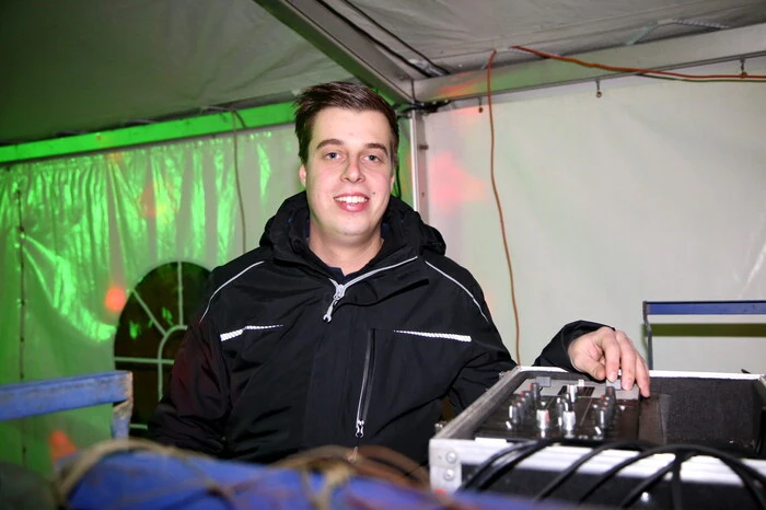 Im Anschluss wurde zum „Krampuskränzchen“ in das Festzelt geladen, wo DJ „Flo JOB“ für heiße Rhythmen sorgte. 