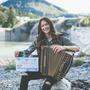 Melanie Brugger will mit moderner Volksmusik Karriere machen