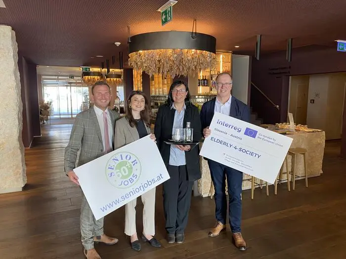 Florian Jaspers, Sophie Halbedl, Elisabeth Kniewallner und Dietmar Fuchs freuen sich über den gelungenen Projektstart