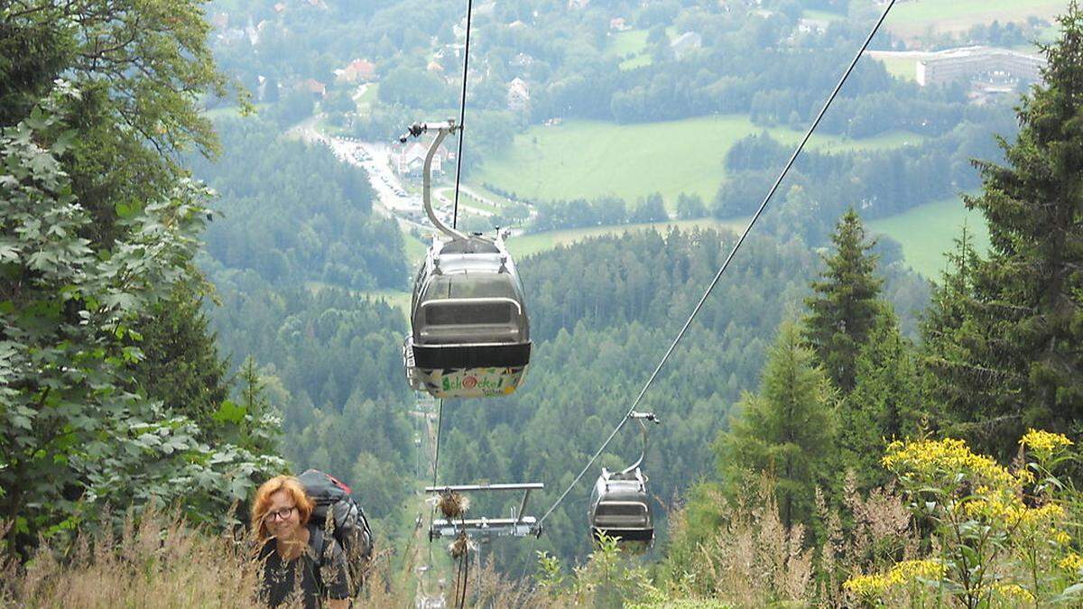 Beliebter Wanderweg über die Schöckl-Lifttrasse (Archivbild)