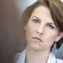 Ministerin Karoline Edtstadler konnte den Einbruch in ihre Wohnung nur auf ihrem Handy verfolgen