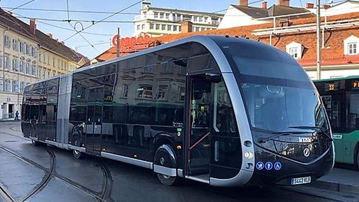 Dieser spanische E-Bus saust derzeit noch testhalber durch Graz