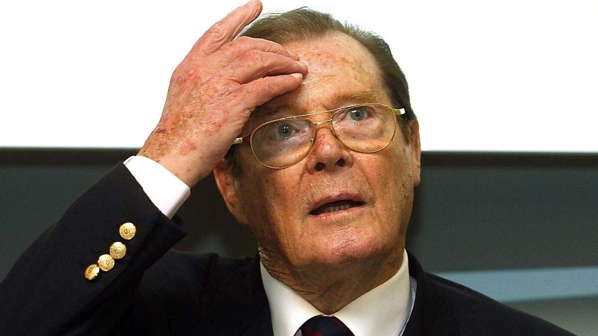 Roger Moore (1927 - 2017)