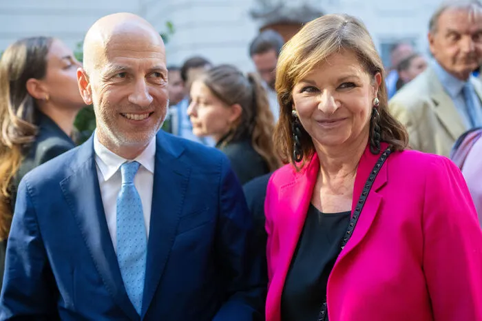 Und sie auch: Arbeitsminister Martin Kocher und die Chefin der Wüstenrot-Gruppe, Susanne Riess-Hahn.