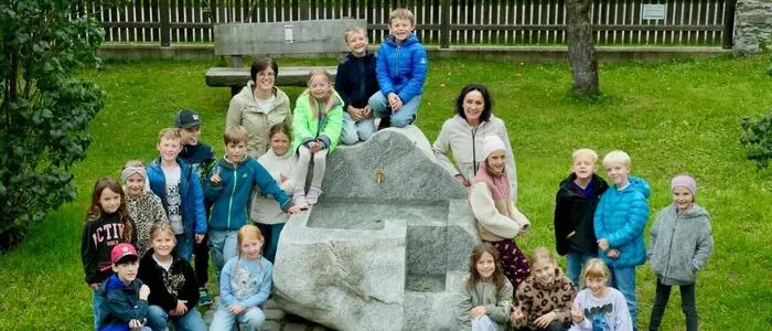 Eröffnet wurde der Gemeindegarten mit Kindern der Volksschule Großkirchheim