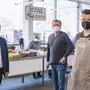 Gastwirt Gerfried Hopf (rechts), hier mit Marktreferenten Stadtrat Christian Pober (links) und Marktsamtsleiter Otmar Felsberger, wird - sobald es Corona zuöässt - den Gastronomiestand in der Villacher Markthalle betreiben. 