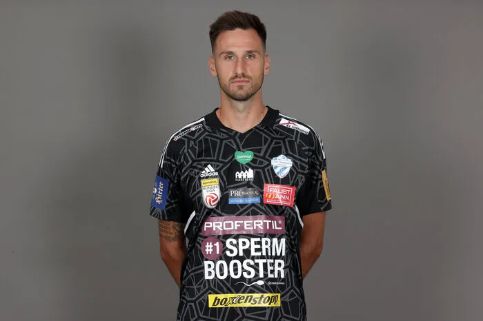 Rückennummer: 35 Position: Torwart Alter: 26
