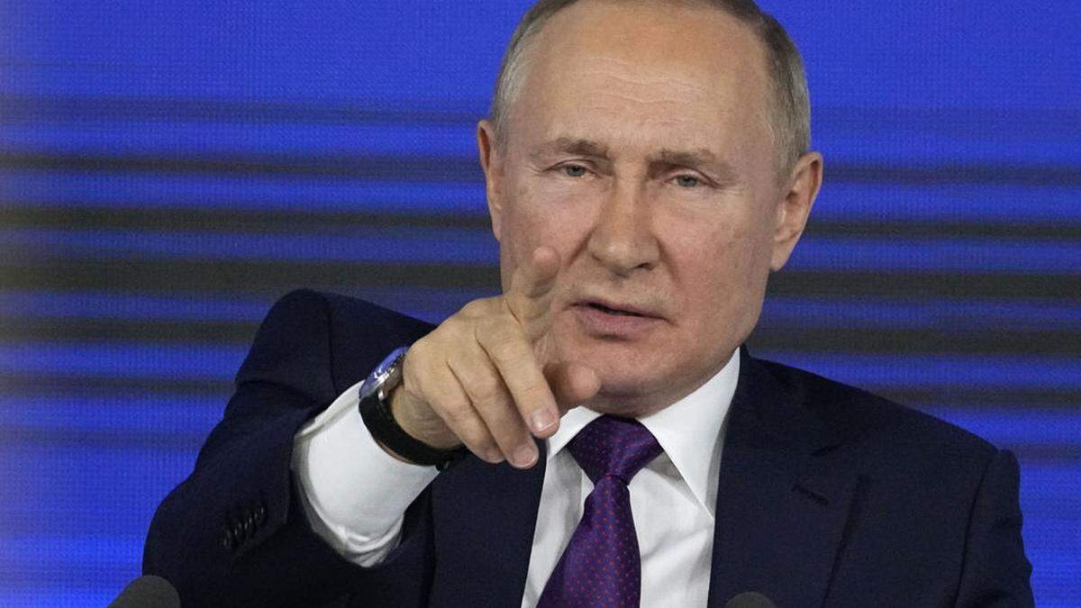 Vladimir Putin bei der Jahrespressekonferenz in Moskau