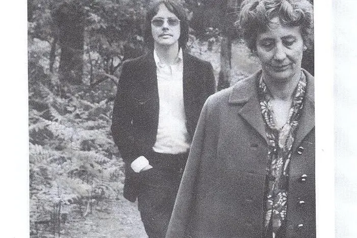 Handke mit seiner im Buch "Wunschloses Unglück" verewigten Mutter 1968