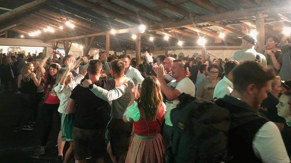 Zum Jubiläum beginnt das legendäre Pfingstfest bereits um 18 Uhr mit einem Heurigenabend