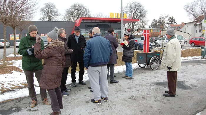 Der Andrang war groß, in zahlreichen Gesprächen zeigte sich, dass das Thema Verkehr in Puntigam dominiert.