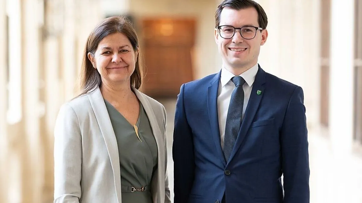 Landesrätin Doris Kampus und der Landtagsabgeordnete Stefan Hofer