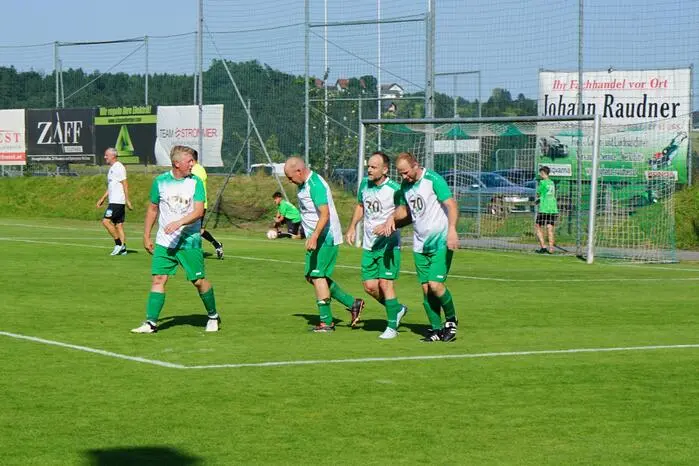 Bereits in der fünften Spielminute traf Günther Ruprechter und machte damit den Traumstart für die Hausherren perfekt.