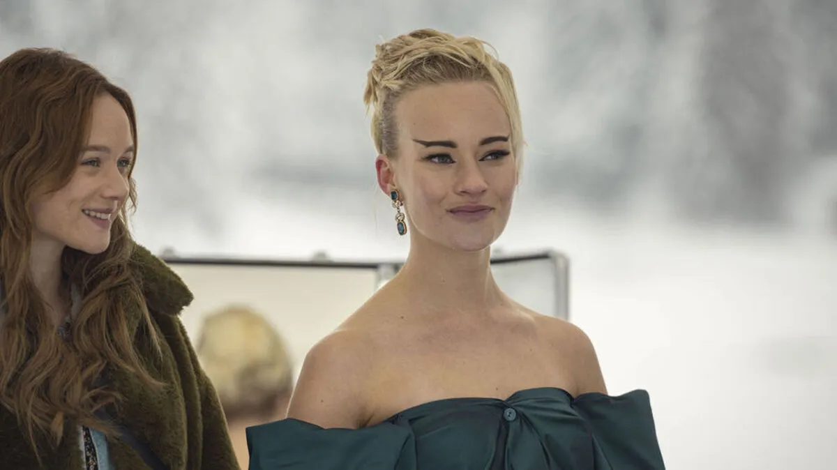 Valerie Huber mit Sofie Eifertinger (links)