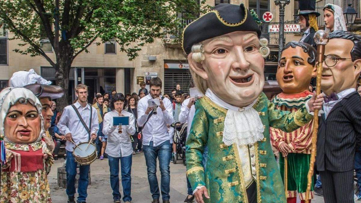 Von 16. bis 18. Juni 2023 steht die Villacher Innenstadt im Zeichen von katalanischen Bräuchen und Erlebnissen